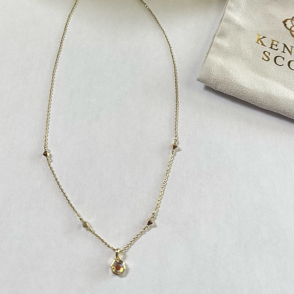 Kendra Scott Gold Necklace w/ Pendant – Adjustable Chain – Includes Pouch